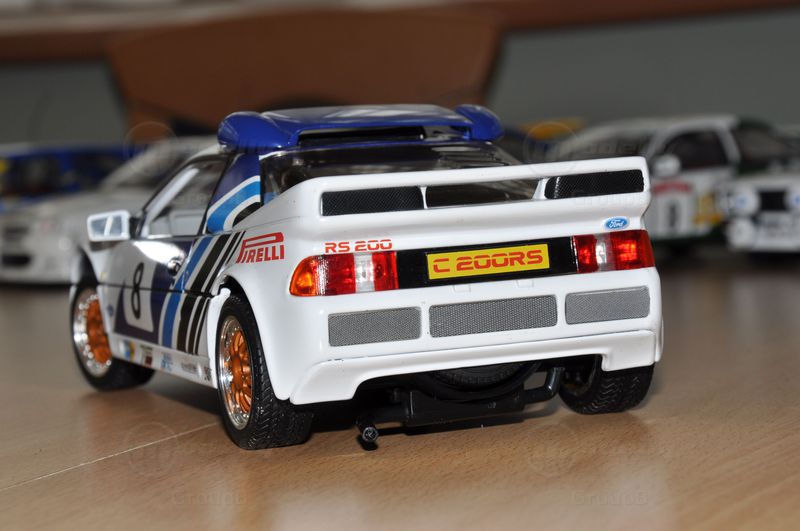 Ford rs200 1/18 #4
